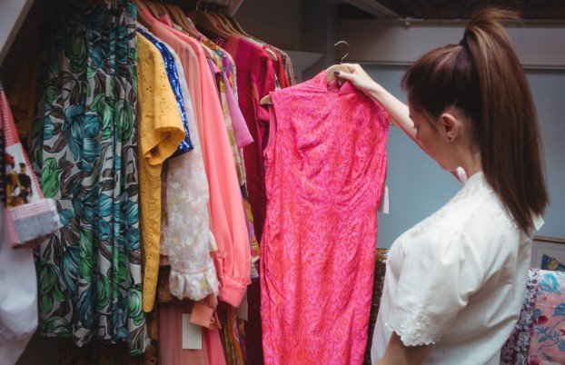 How to build a heat-friendly wardrobe from basics