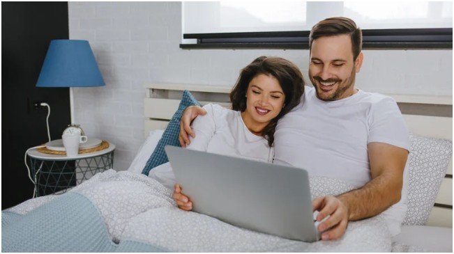 Why Do Quick Shows to Finish Weekend Feel More Satisfying?