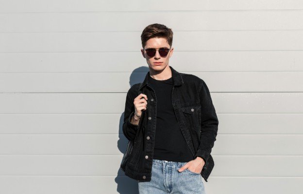 Which outfit combinations always look put together